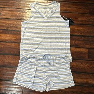 Brand New Never Worn Cuddle Duds PJ Set